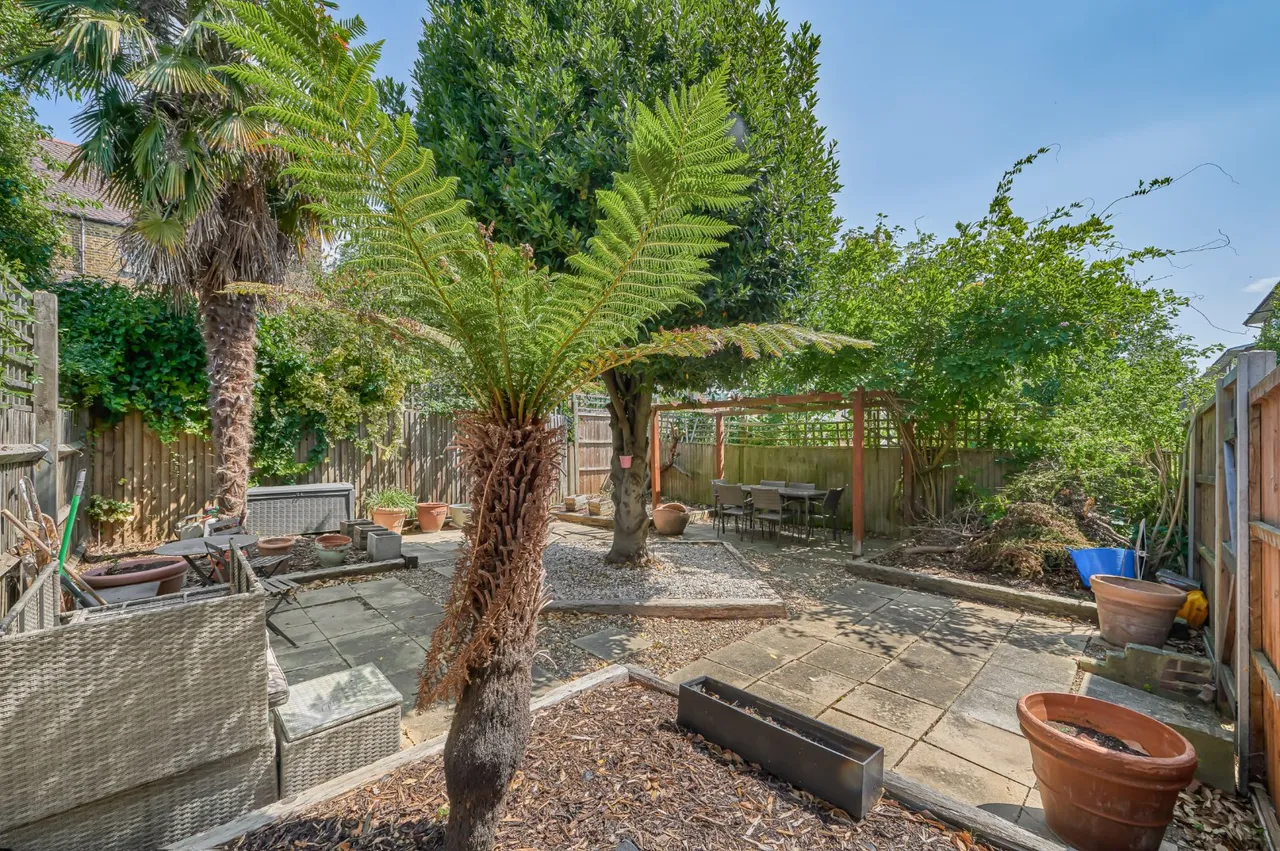 Lessar Avenue, Clapham, SW4, photo 15