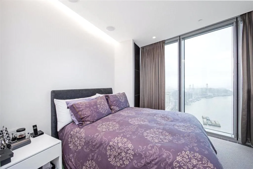 The Tower, St George Wharf, SW8, photo 4