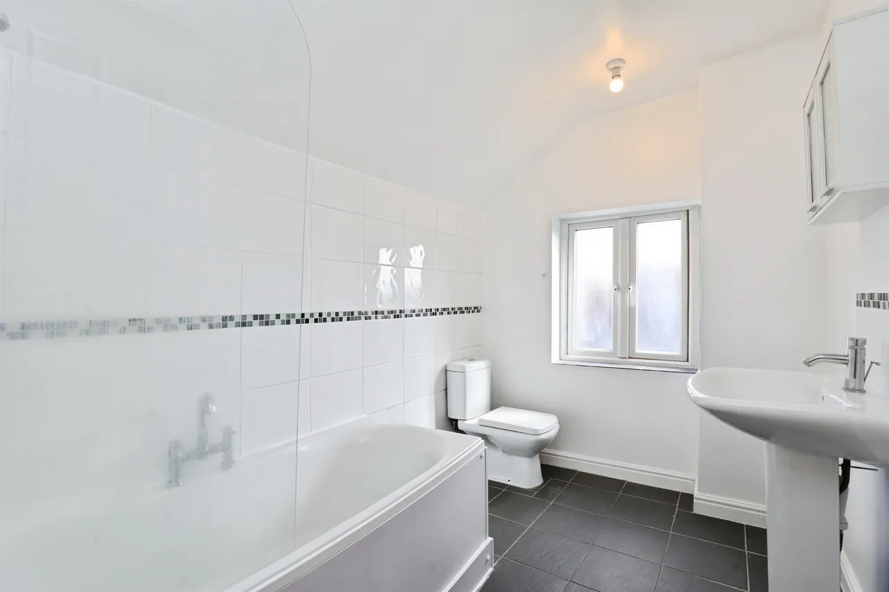 Spencer Street, Barnton, CW8, photo 16