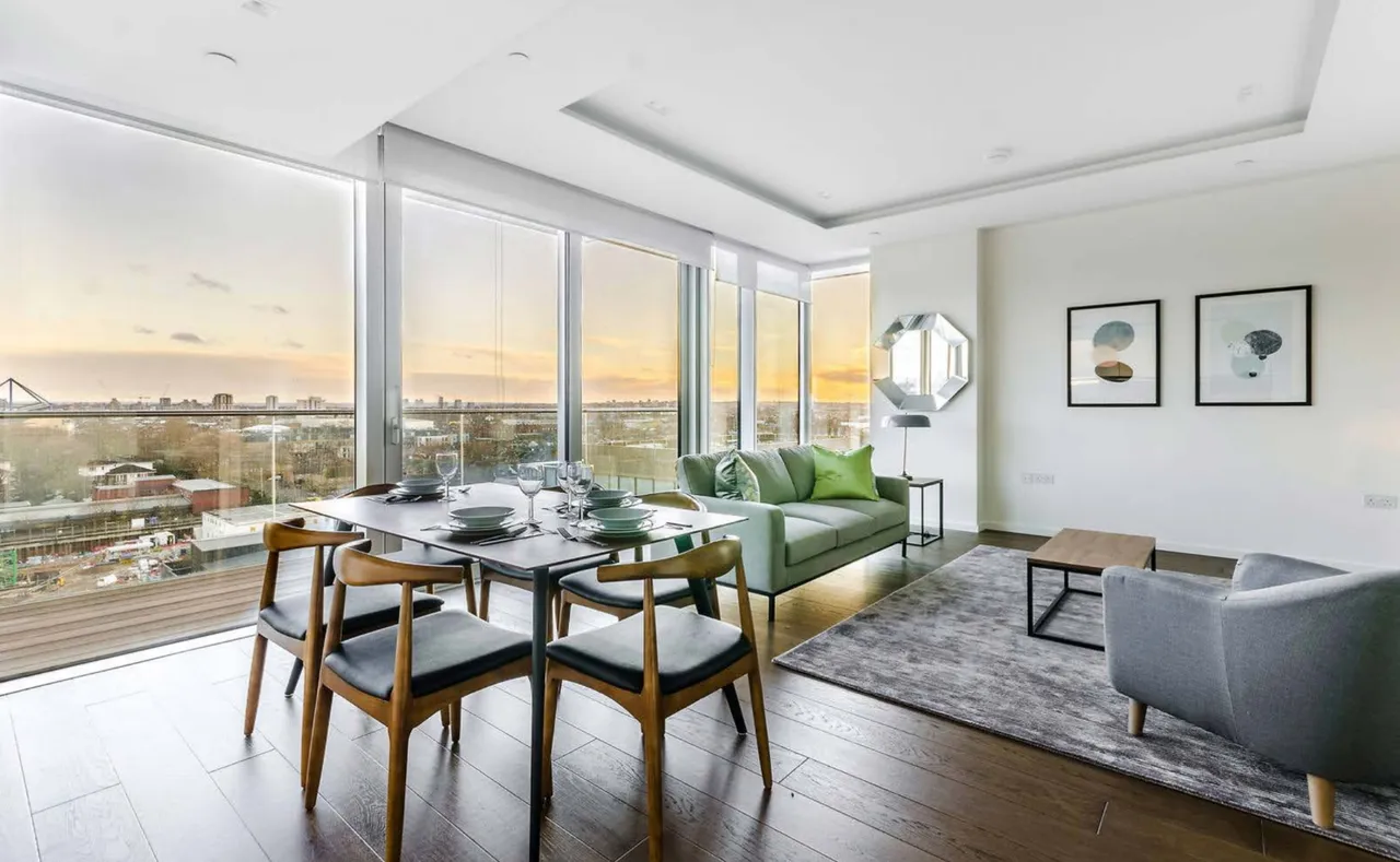 3 bed flat for sale, Lillie Square, Fulham, SW6