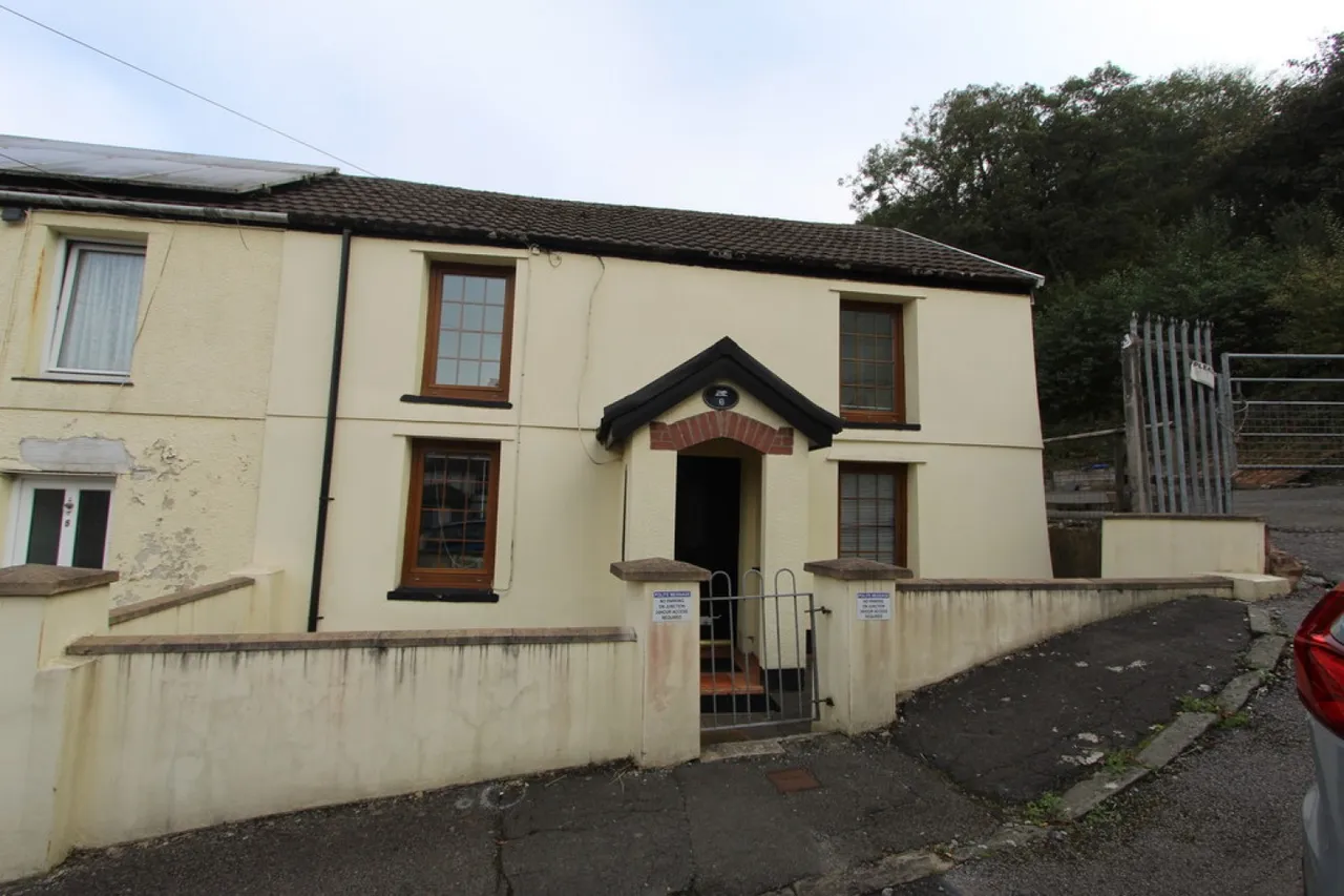 Dan-Y-Twyn, Treharris, Merthyr Tydfil, photo 2