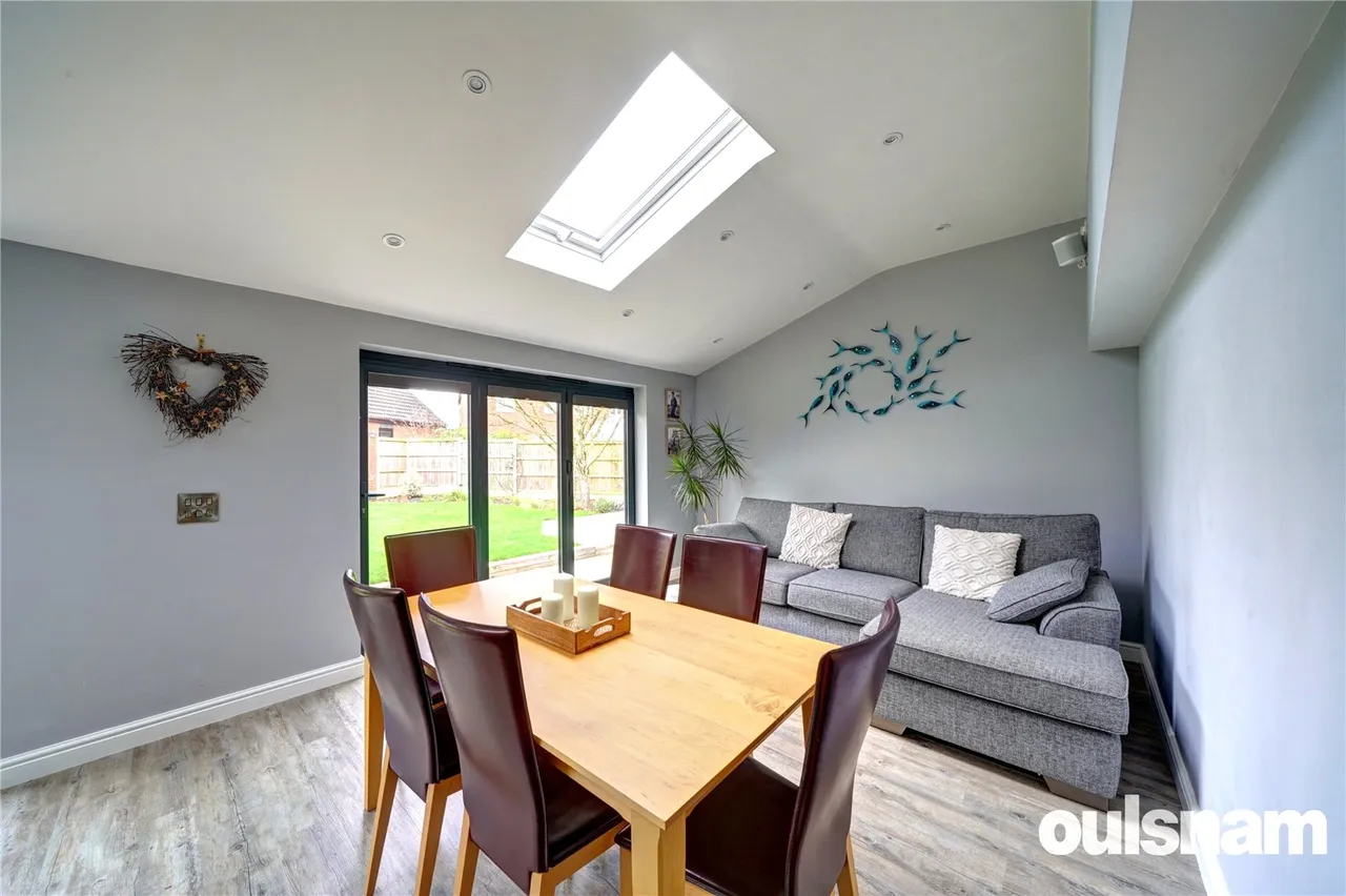 Dugard Way, Droitwich, Worcestershire, WR9 8UX, photo 6