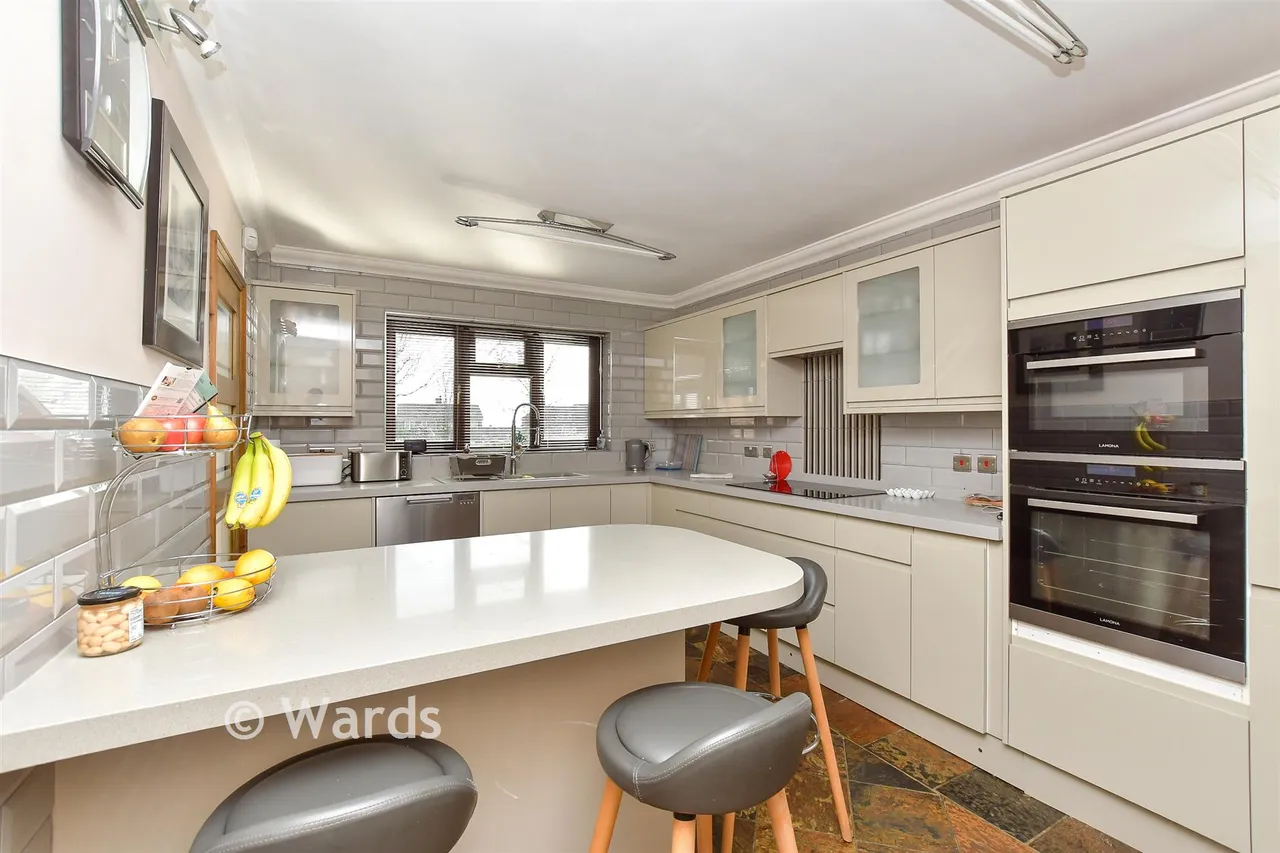 Minster Road, Minster On Sea, ME12, photo 3