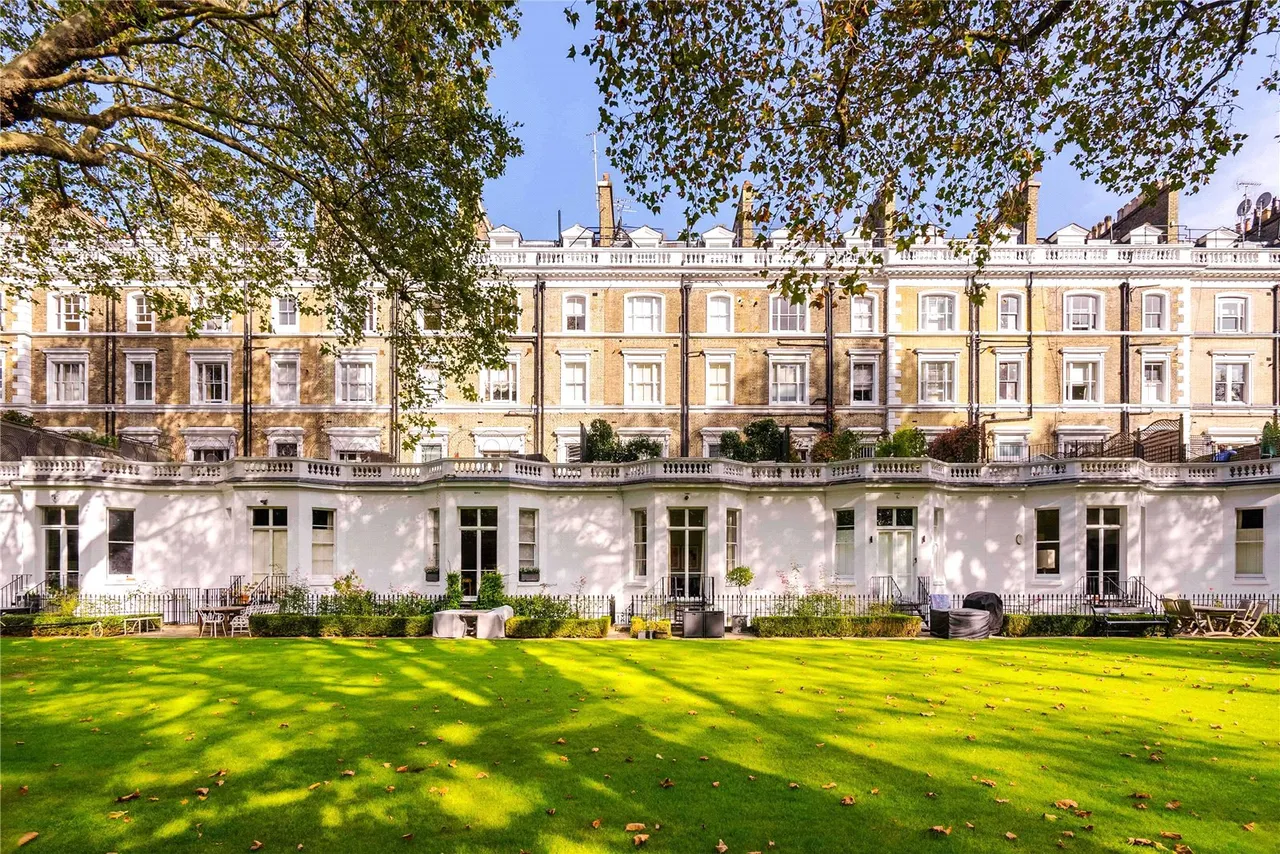 2 bed flat to rent — Onslow Gardens, South Kensington, London, SW7 3QF
