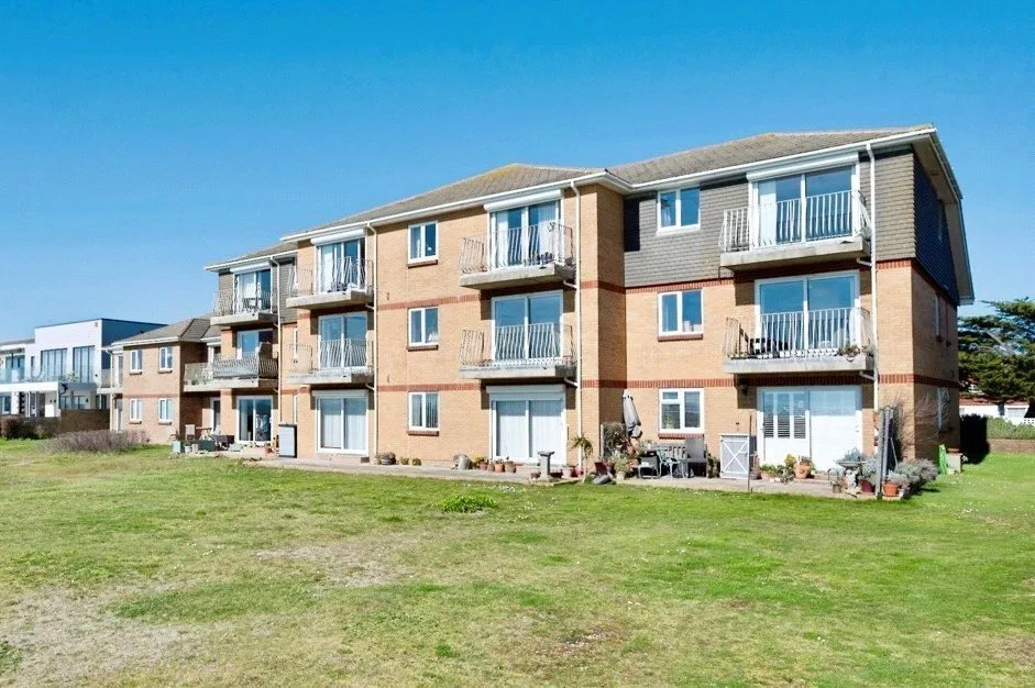 Southwood Road, Hayling Island, PO11, photo 11