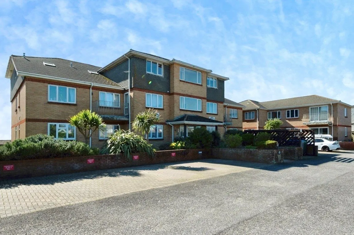 Southwood Road, Hayling Island, PO11, photo 12