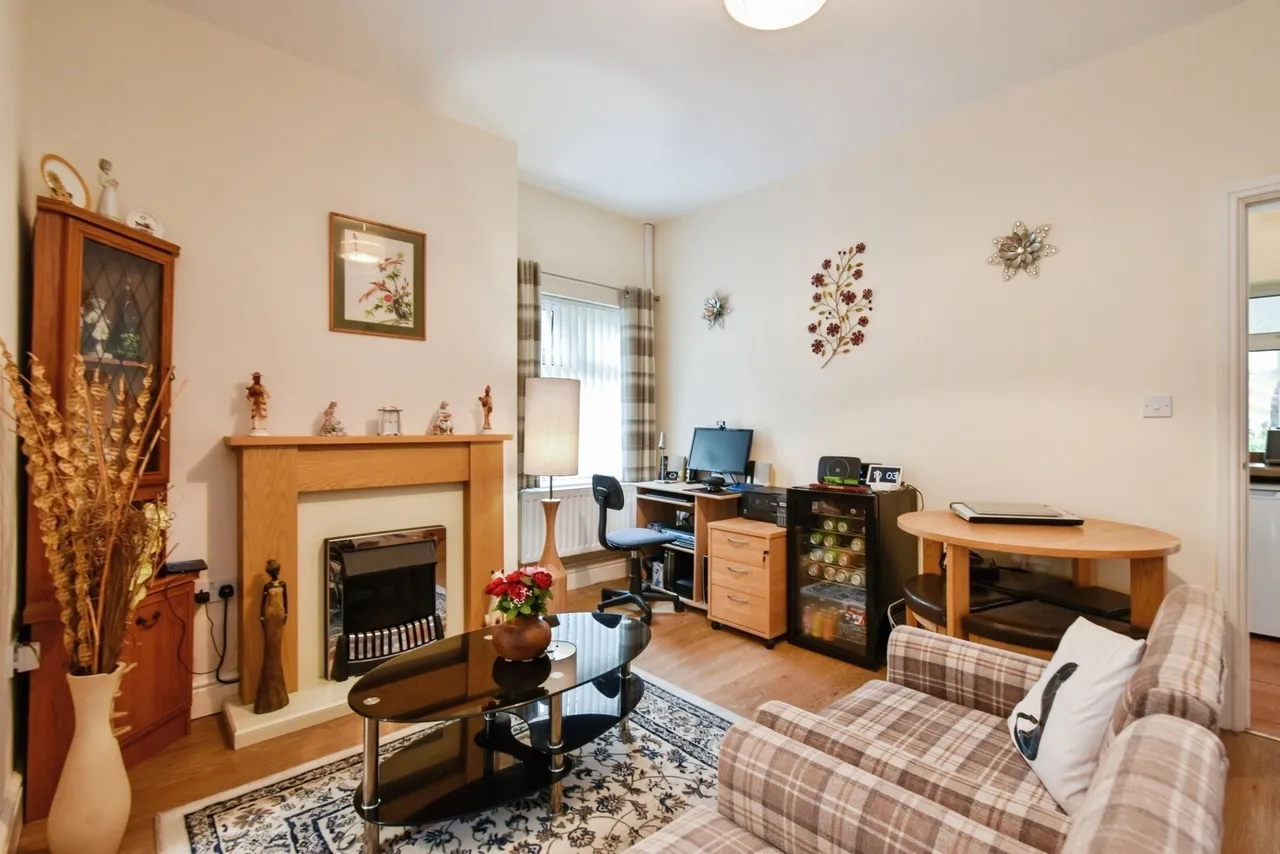 Ceidrim Road, Garnant, SA18, photo 4