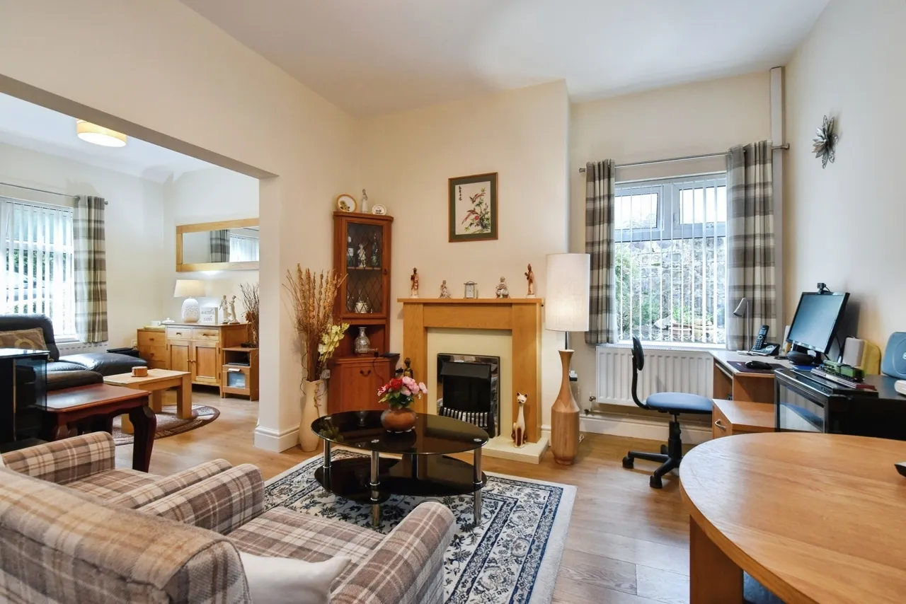 Ceidrim Road, Garnant, SA18, photo 13