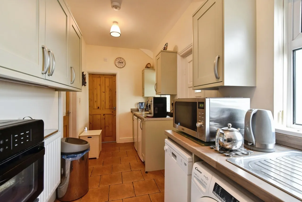 Ceidrim Road, Garnant, SA18, photo 9