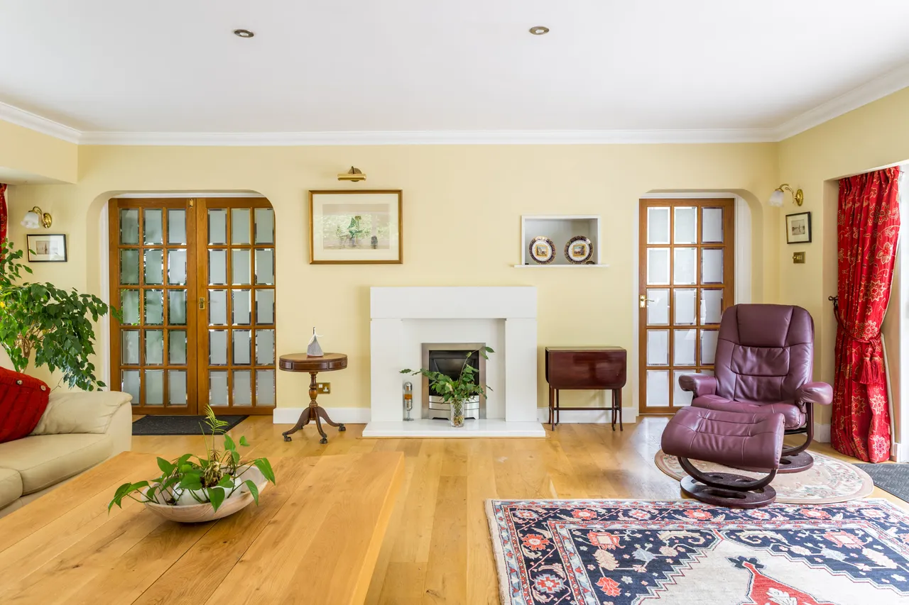Alders Road, Reigate, RH2, photo 2