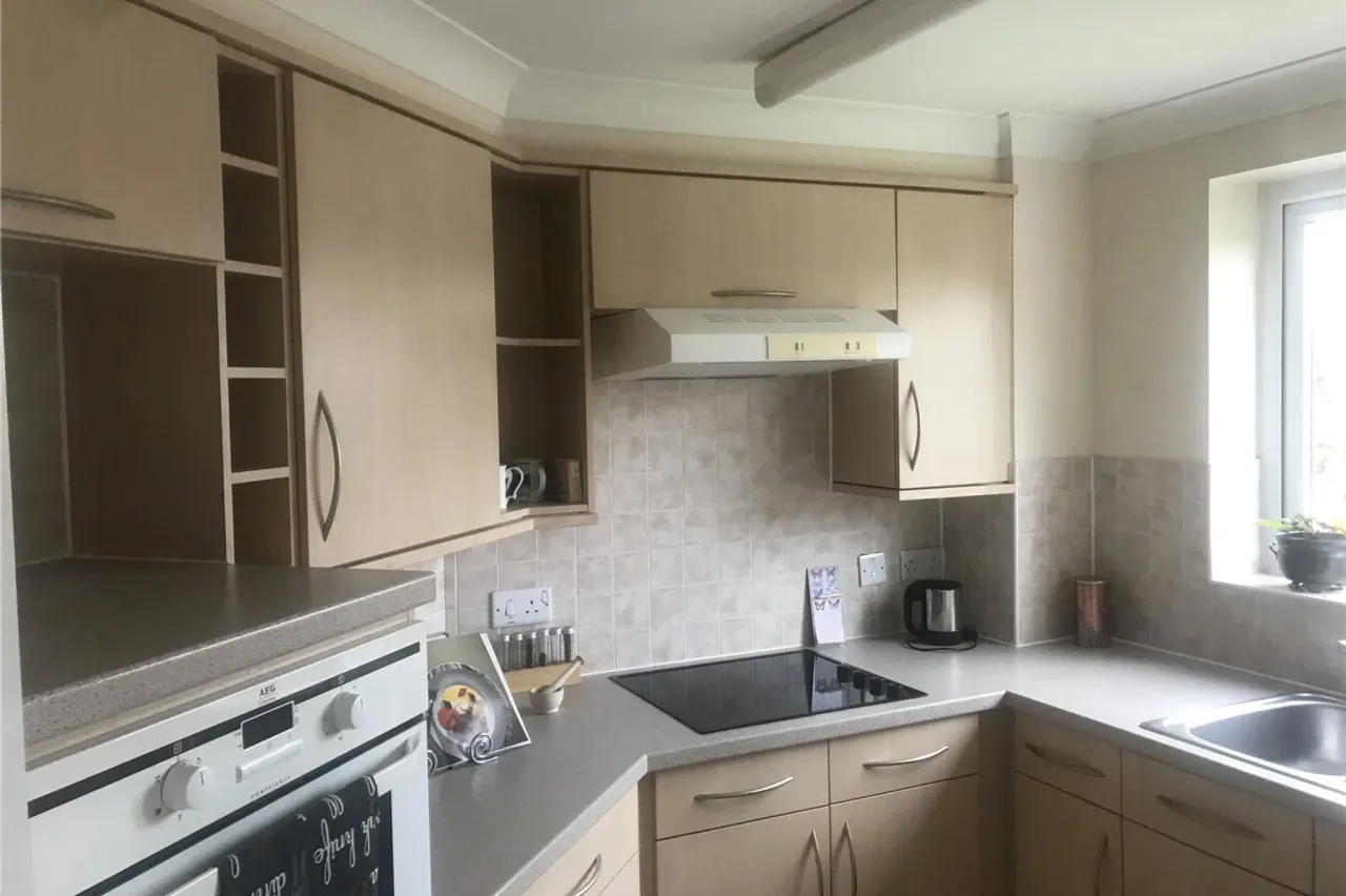 Oyster Lane, Byfleet, West Byfleet, S..., photo 4