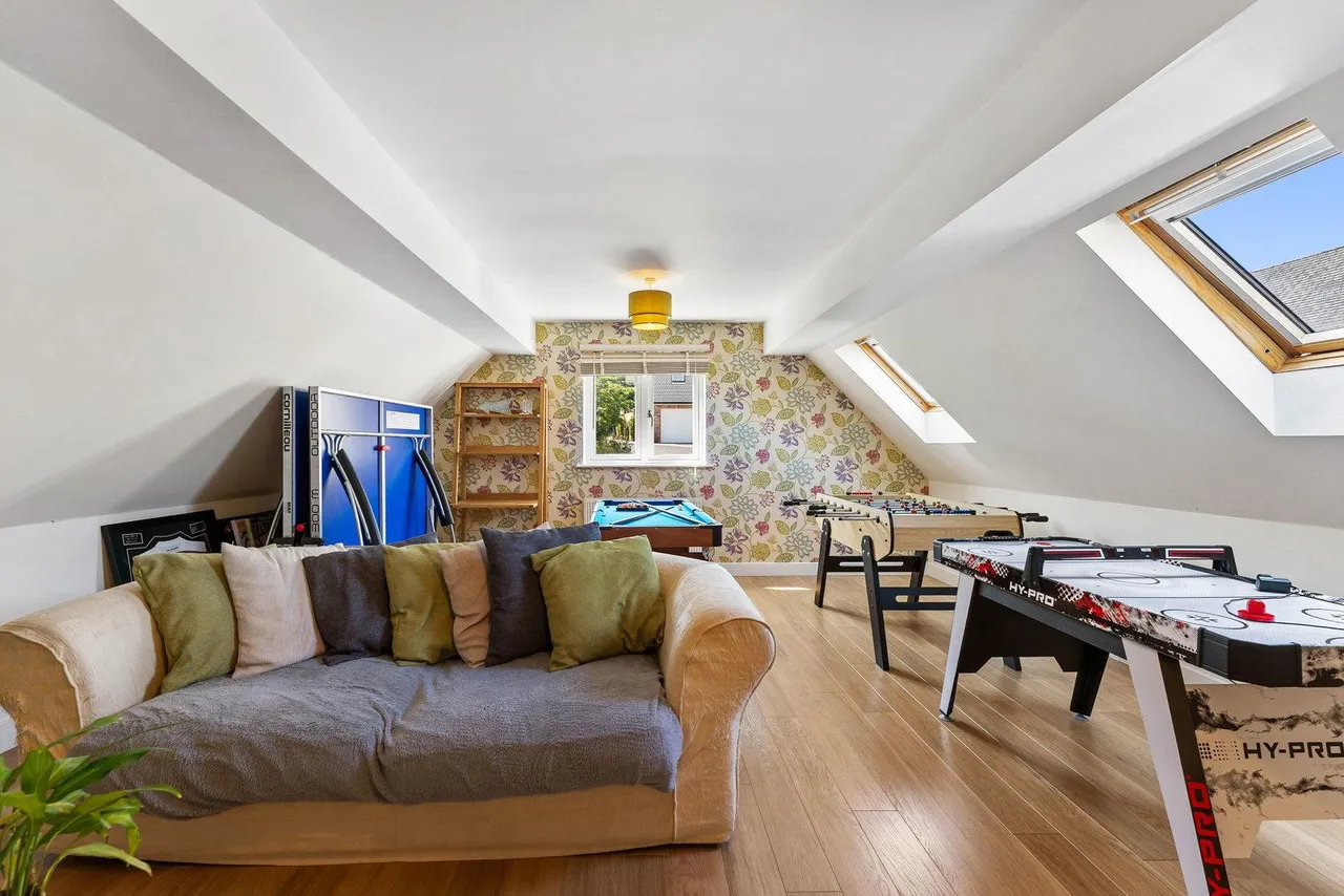 Gomersal Lane, Dronfield, photo 22