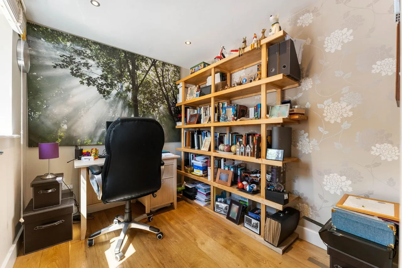 Gomersal Lane, Dronfield, photo 10