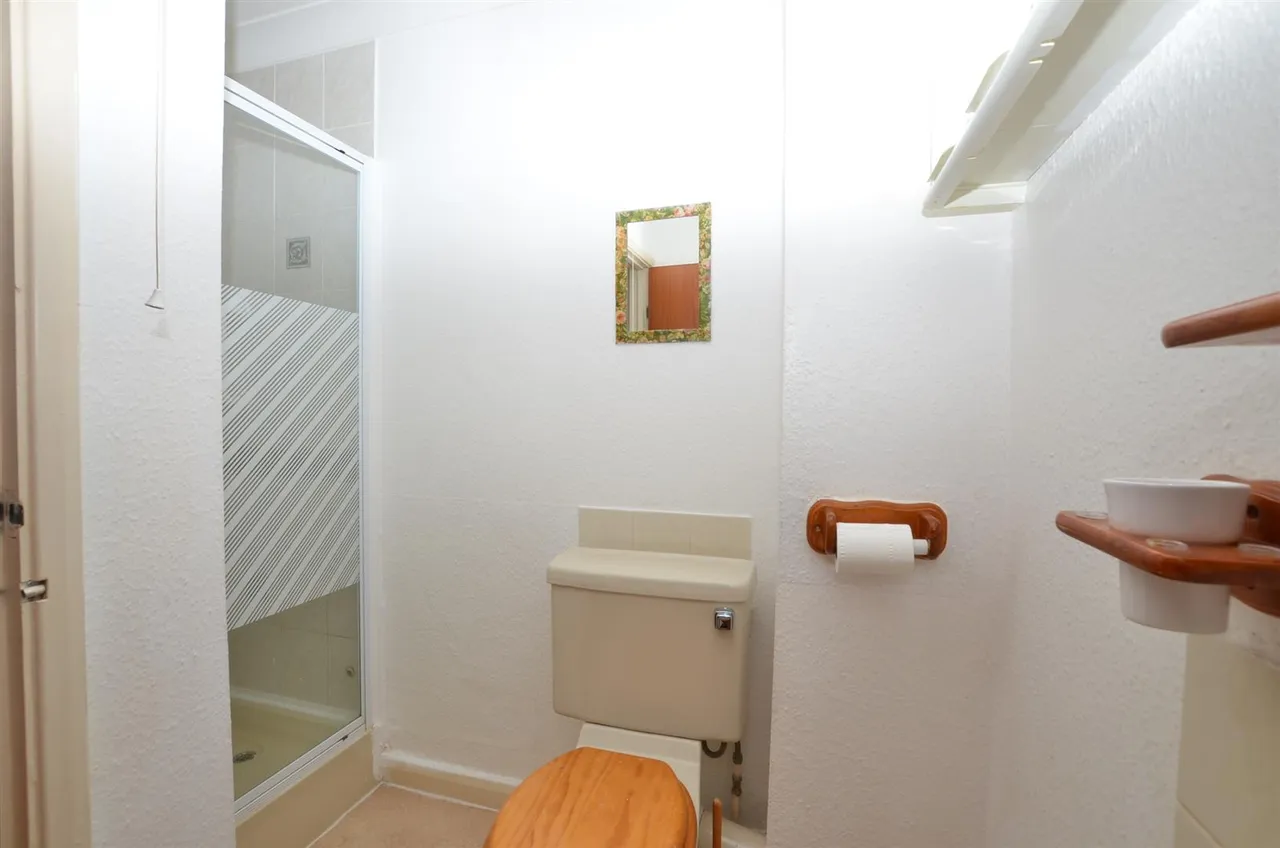 Parkham Road, photo 6