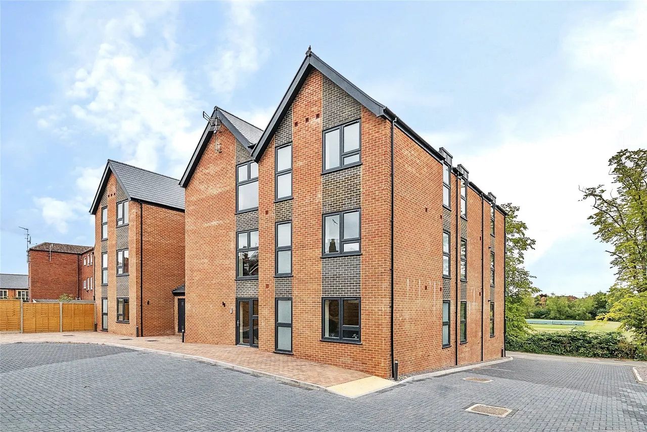Swilgate Road, Tewkesbury, GL20 5GN, photo 7