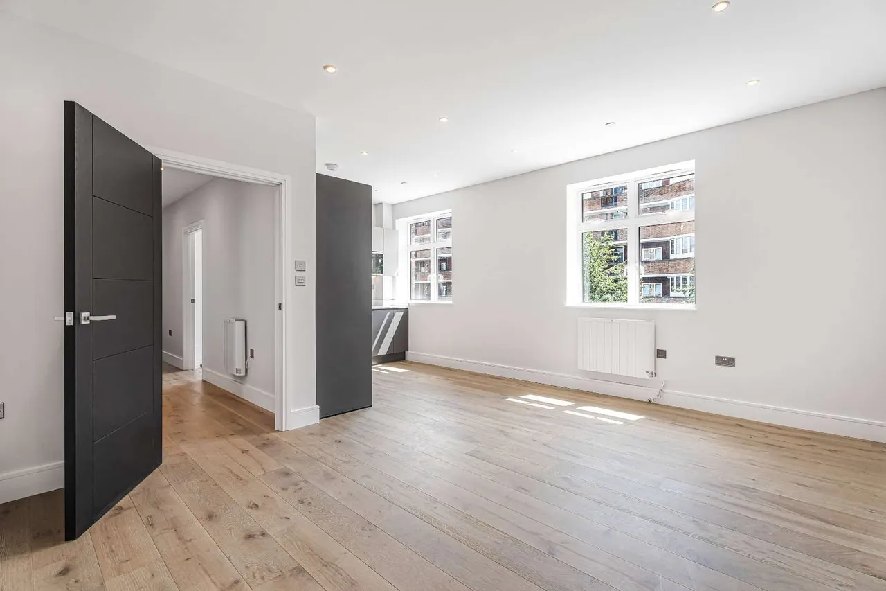 2 bed flat for sale, Fanshaw Street, London, N1