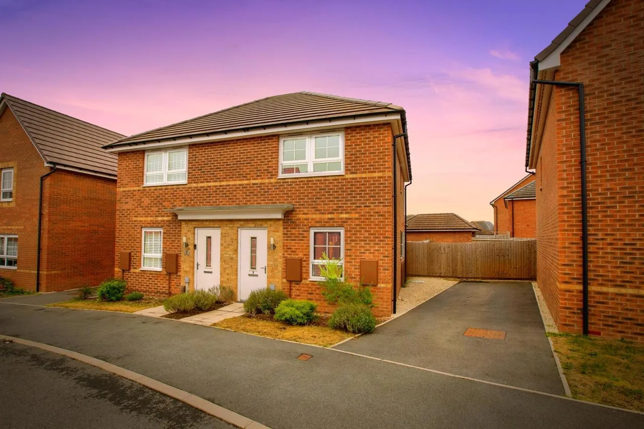 2 bed house for sale, Mercury Way, Mansfield, NG18