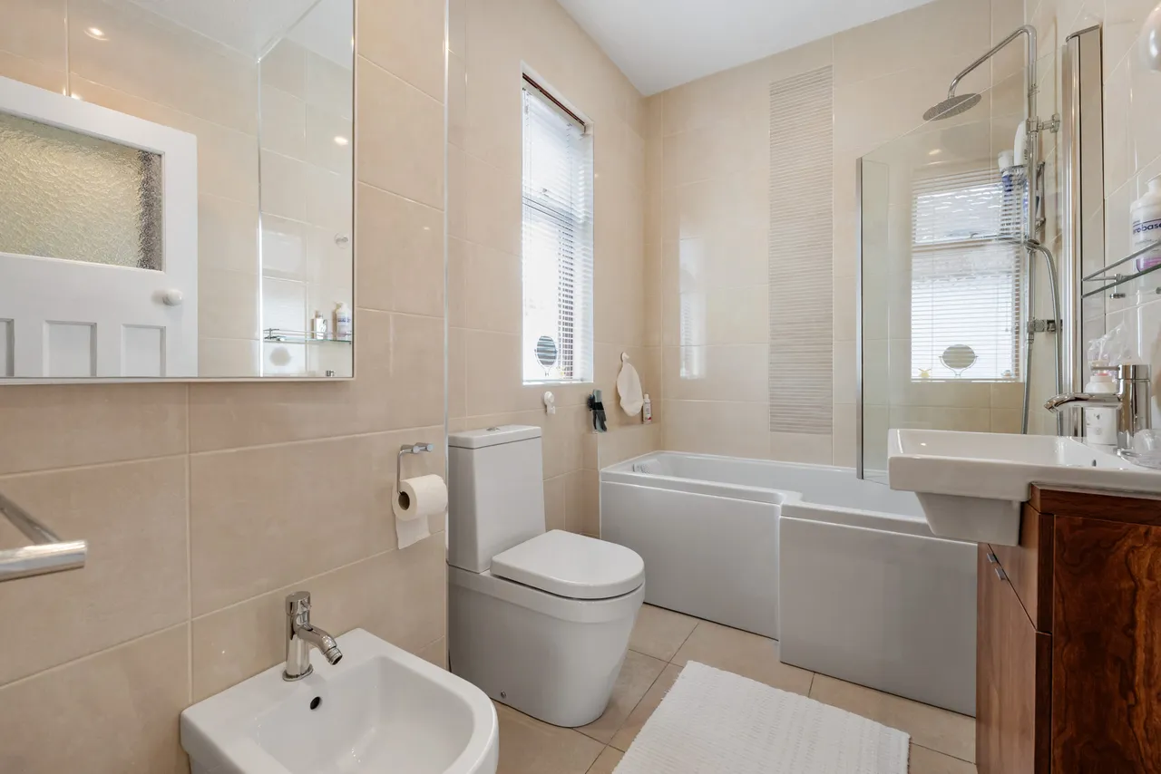 56 Kessington Drive, Bearsden, G61 2HQ, photo 11