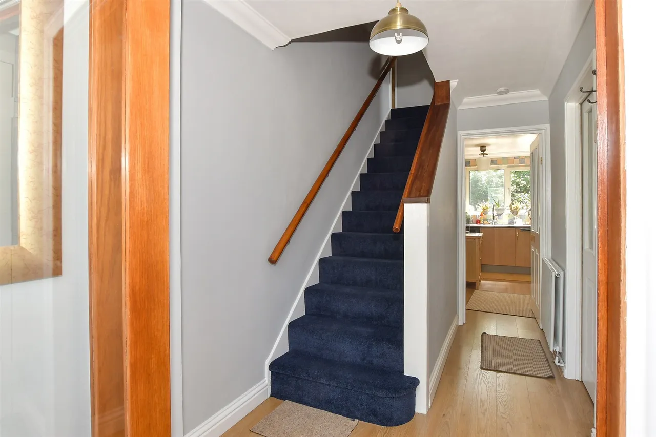 Latimer Close, Crawley, RH11, photo 6