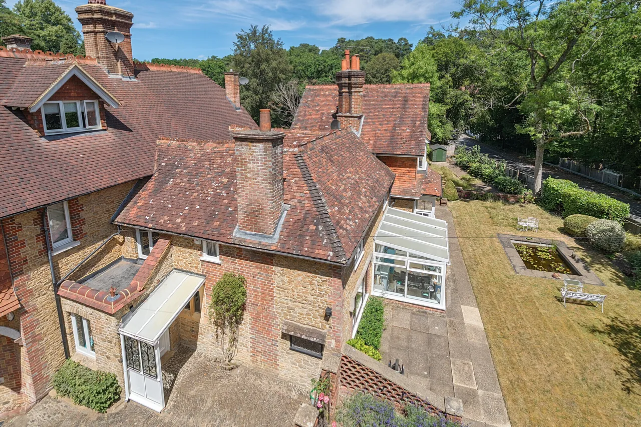 Farnham Road, Churt, Farnham, GU10, photo 12