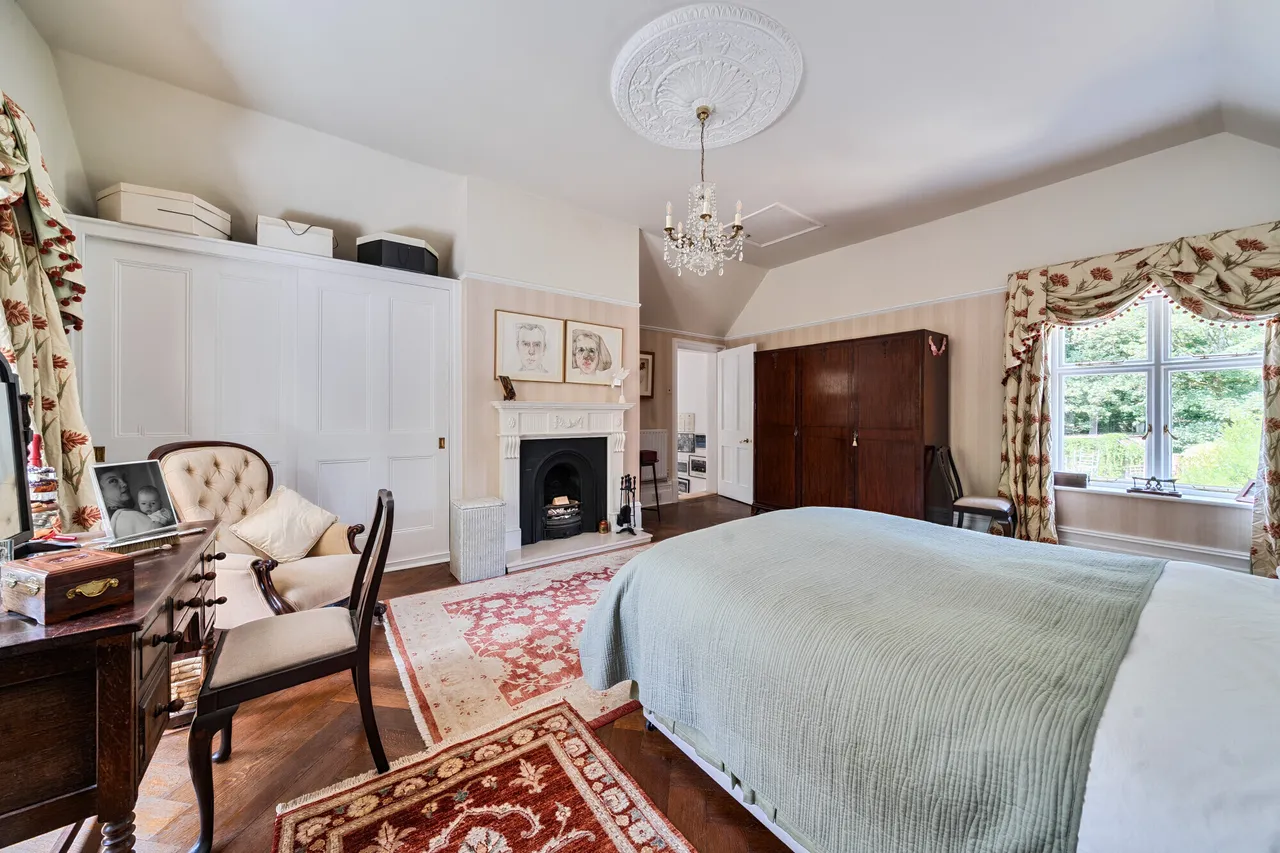 Farnham Road, Churt, Farnham, GU10, photo 10