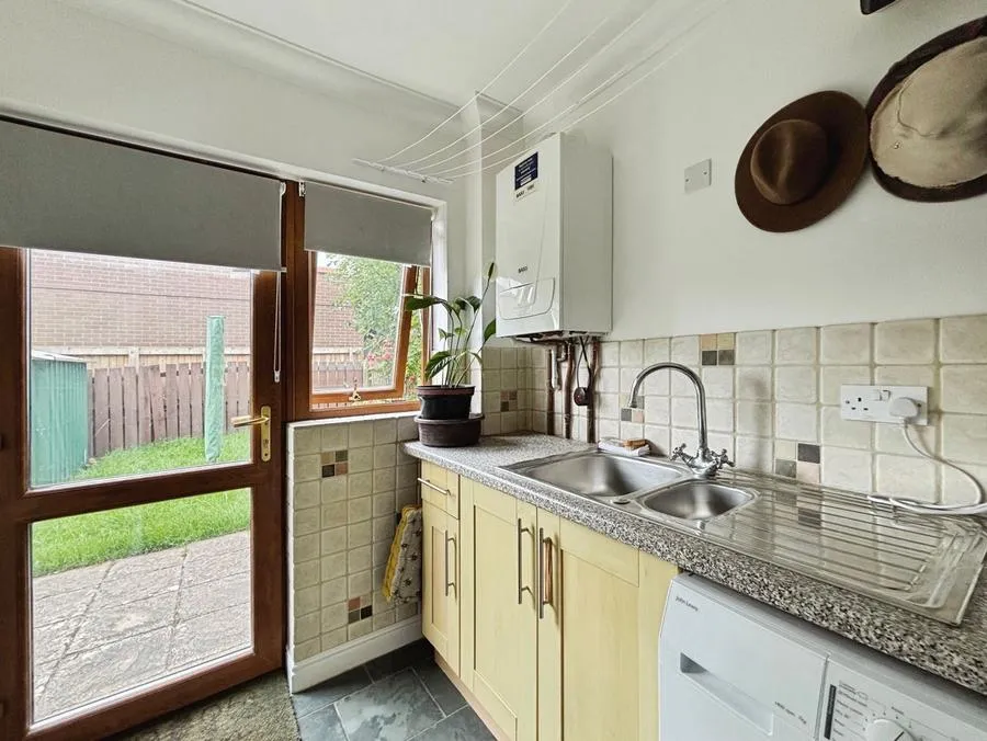 Highfield Road, Heath, CF14, photo 18