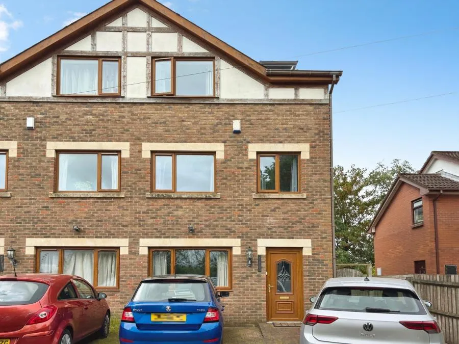 5 bed house for sale, Highfield Road, Heath, CF14