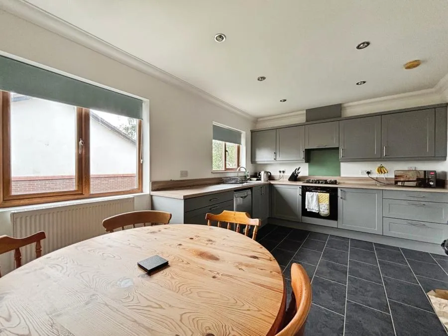 Highfield Road, Heath, CF14, photo 7