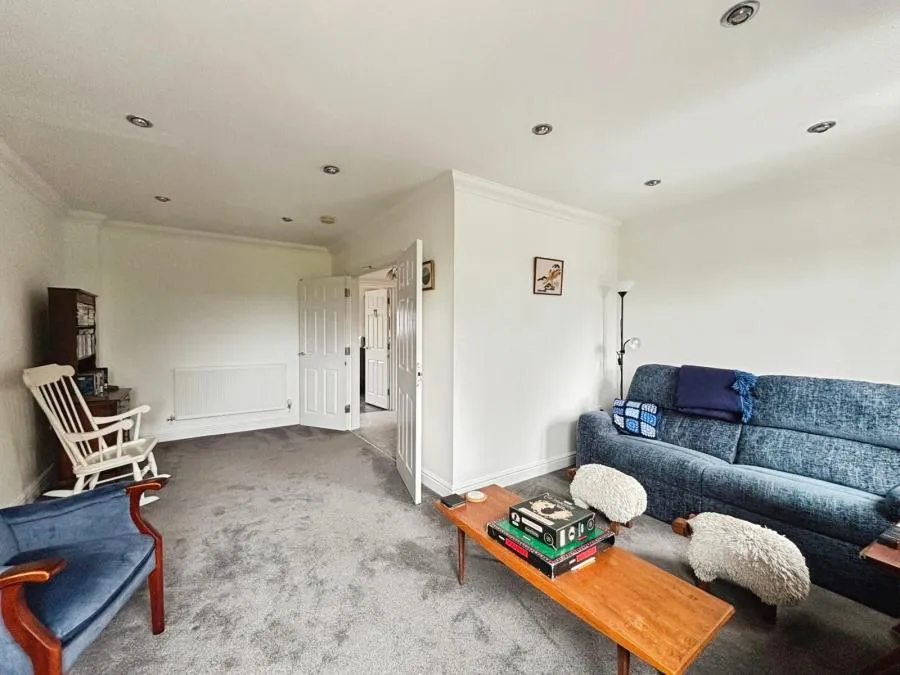 Highfield Road, Heath, CF14, photo 4