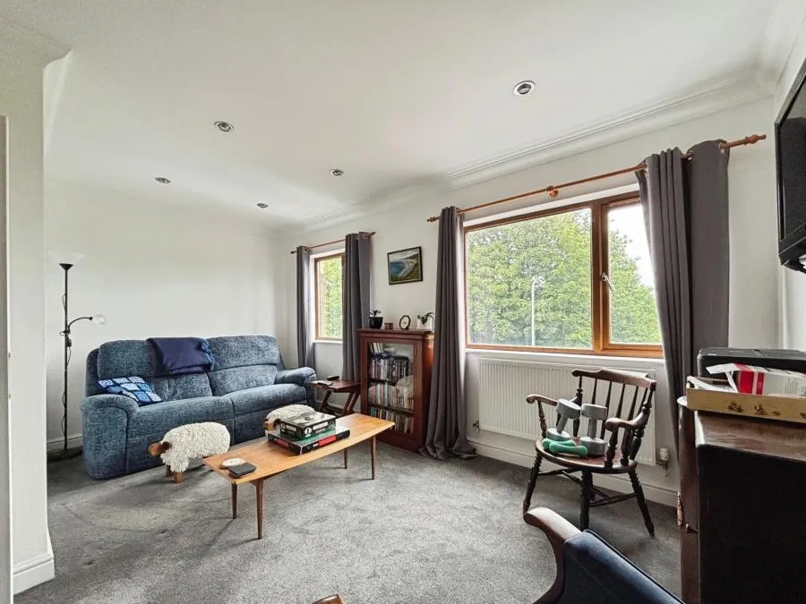 Highfield Road, Heath, CF14, photo 5