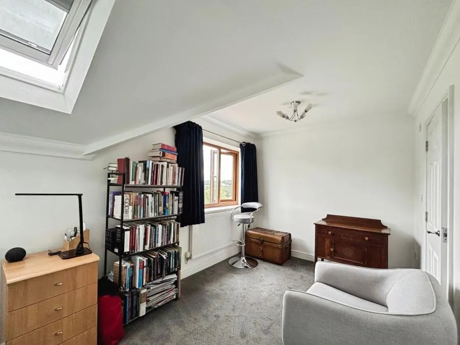 Highfield Road, Heath, CF14, photo 11