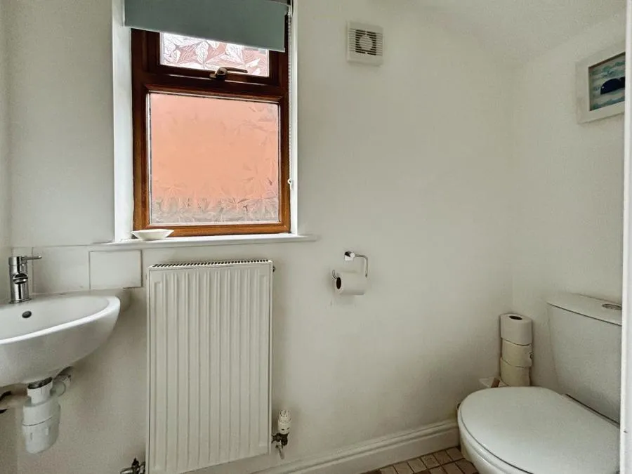 Highfield Road, Heath, CF14, photo 20