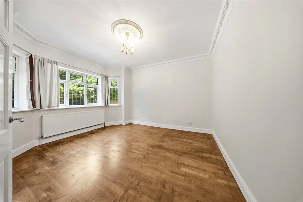 Brighton Road, Lower Kingswood, KT20, photo 26