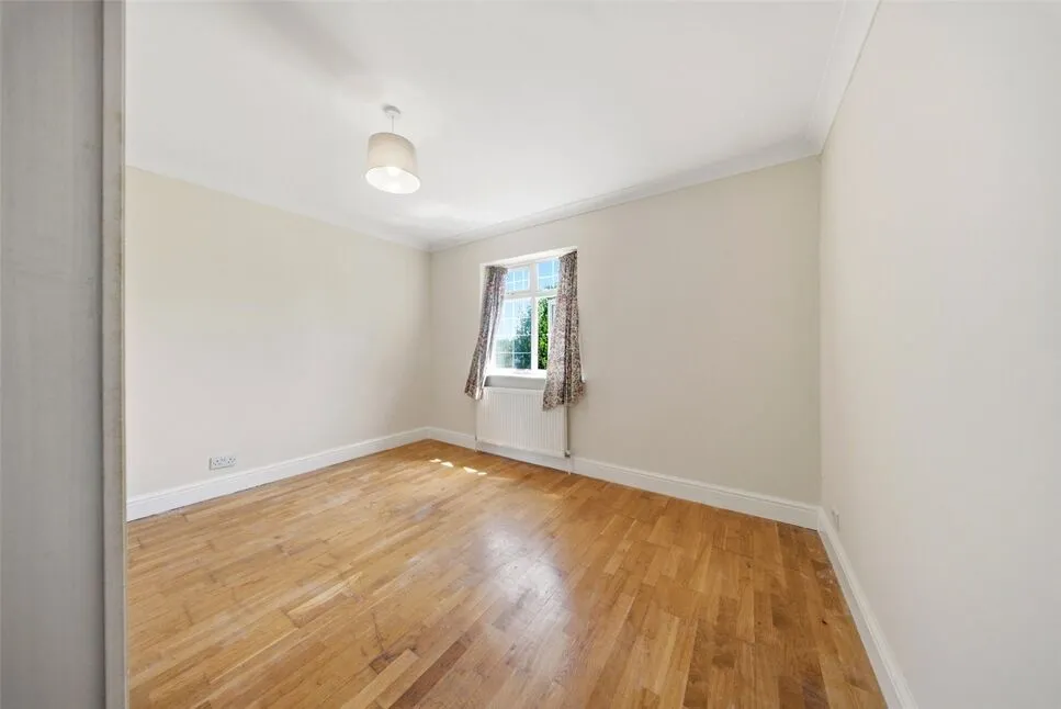 Brighton Road, Lower Kingswood, KT20, photo 17