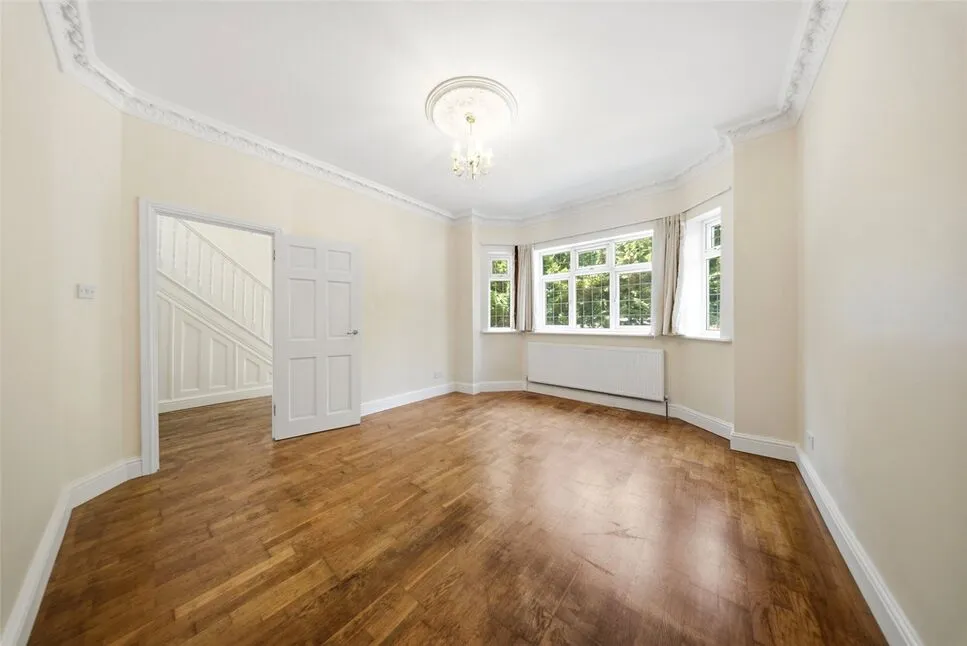 Brighton Road, Lower Kingswood, KT20, photo 29