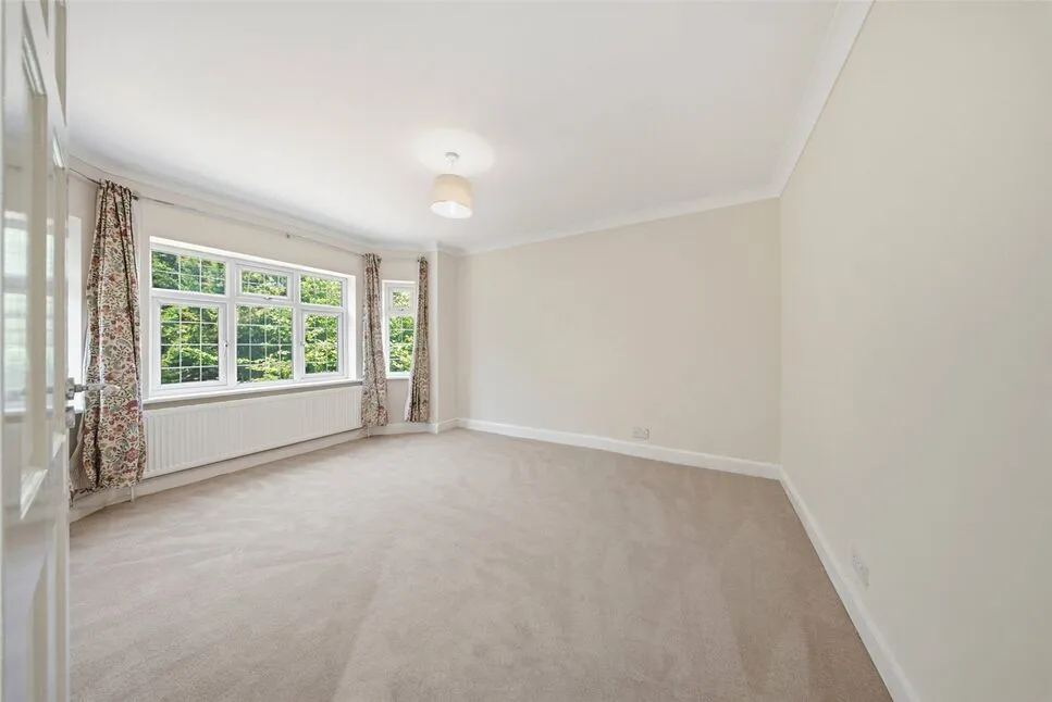 Brighton Road, Lower Kingswood, KT20, photo 13