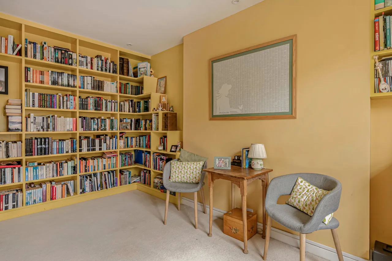 Bath Road, Cheltenham, GL53, photo 8
