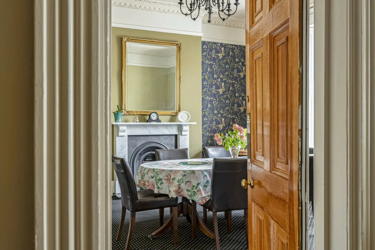 Bath Road, Cheltenham, GL53, photo 16