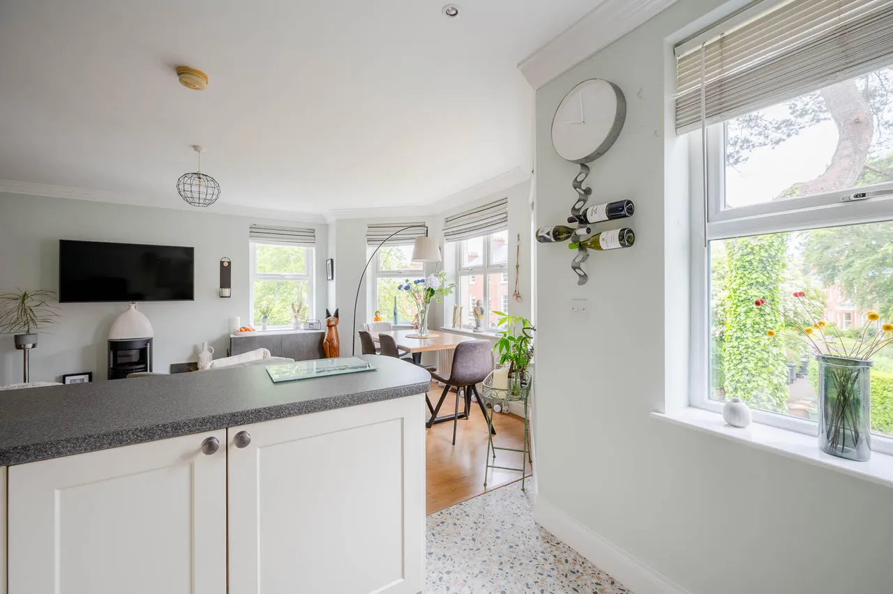 church road, holywood, BT18, photo 13
