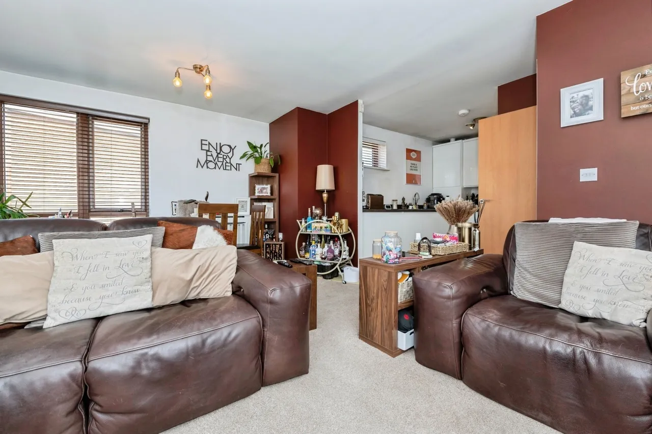 Evelyn Walk, Greenhithe, DA9, photo 7
