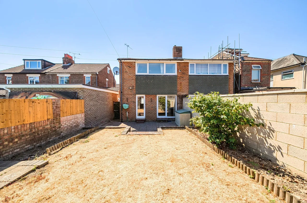 Albert Road, Cosham, PO6, photo 15
