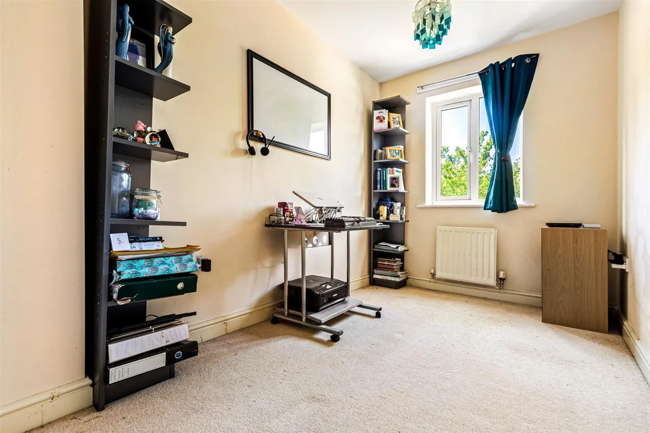 Erringtons Close, Oadby, LE2, photo 15
