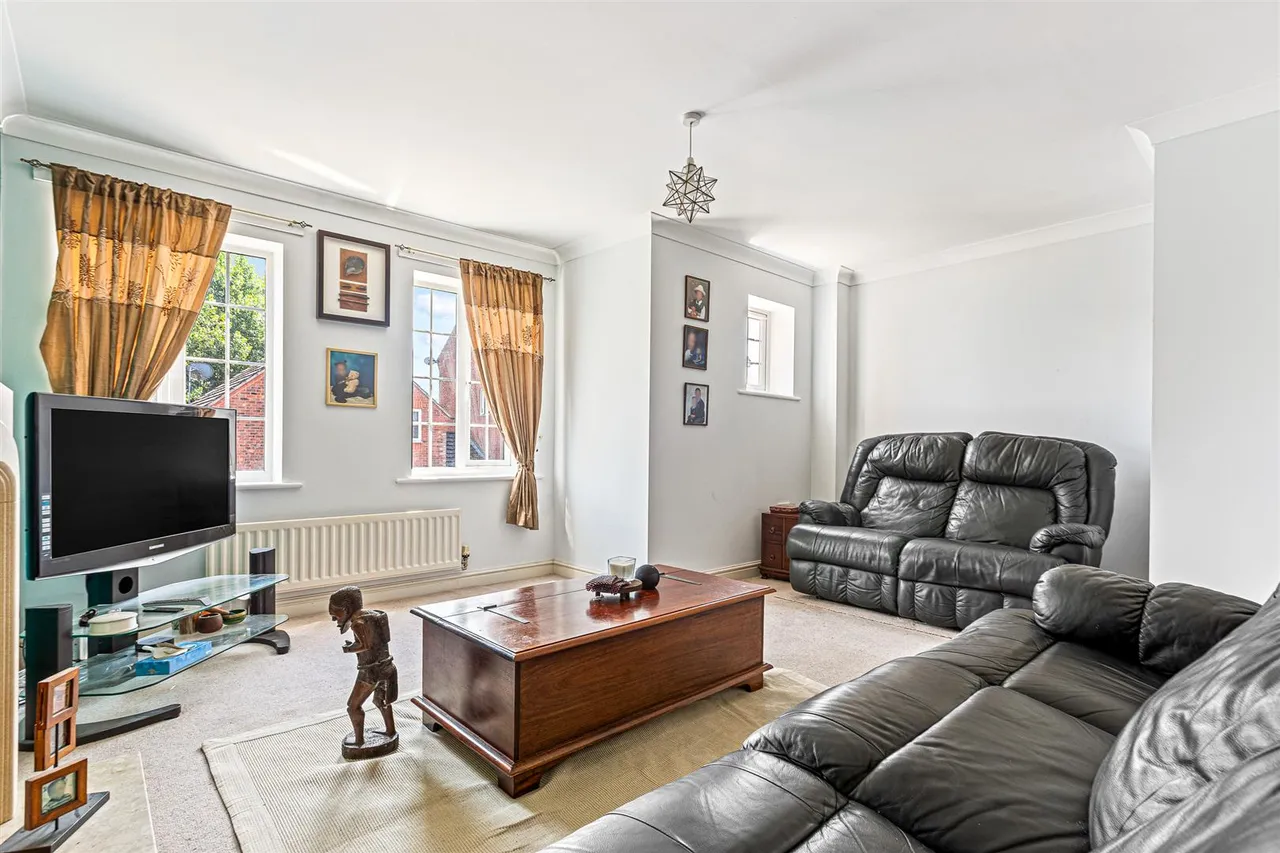 Erringtons Close, Oadby, LE2, photo 4