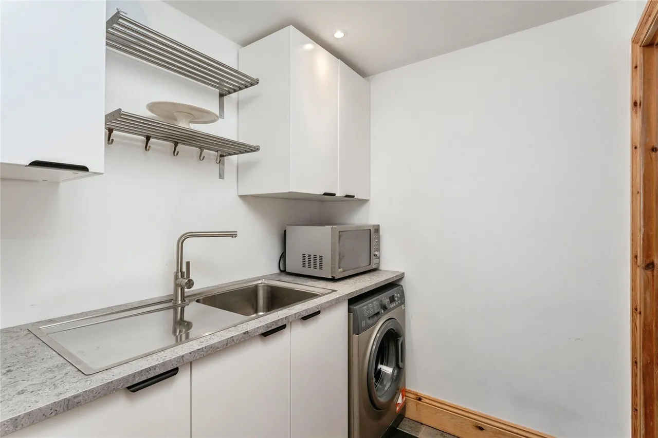Mold Road, Mynydd Isa, CH7, photo 18