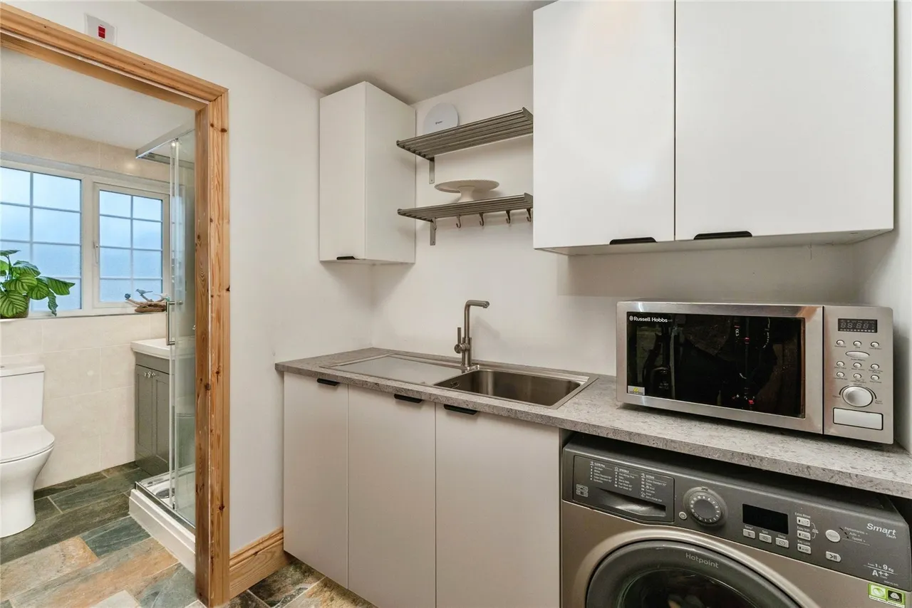 Mold Road, Mynydd Isa, CH7, photo 17