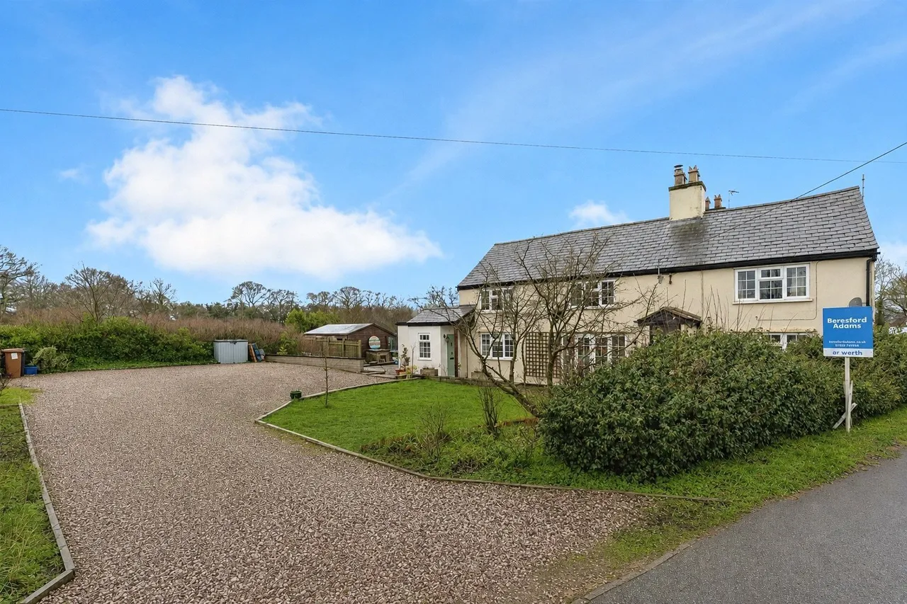 Mold Road, Mynydd Isa, CH7, photo 25