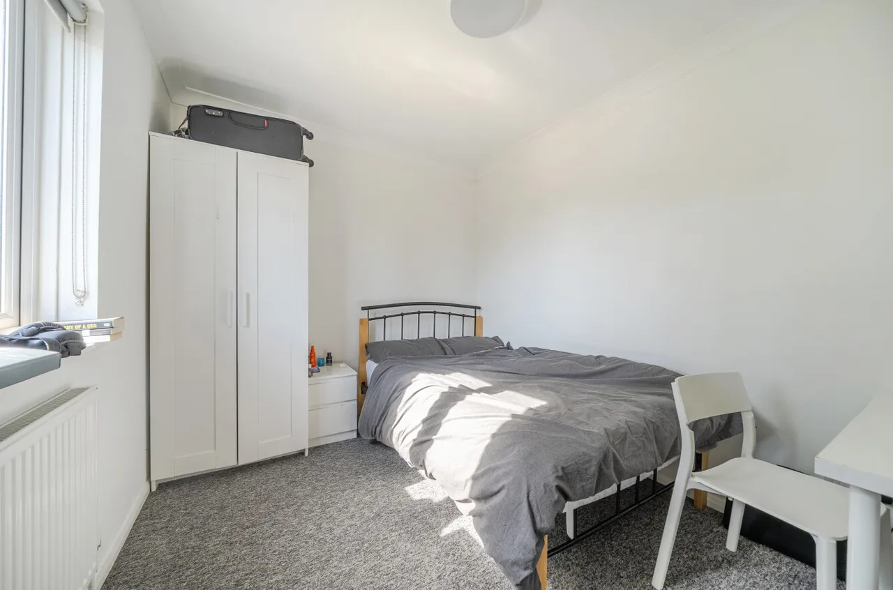 Hereford Close, Guildford, GU2, photo 7