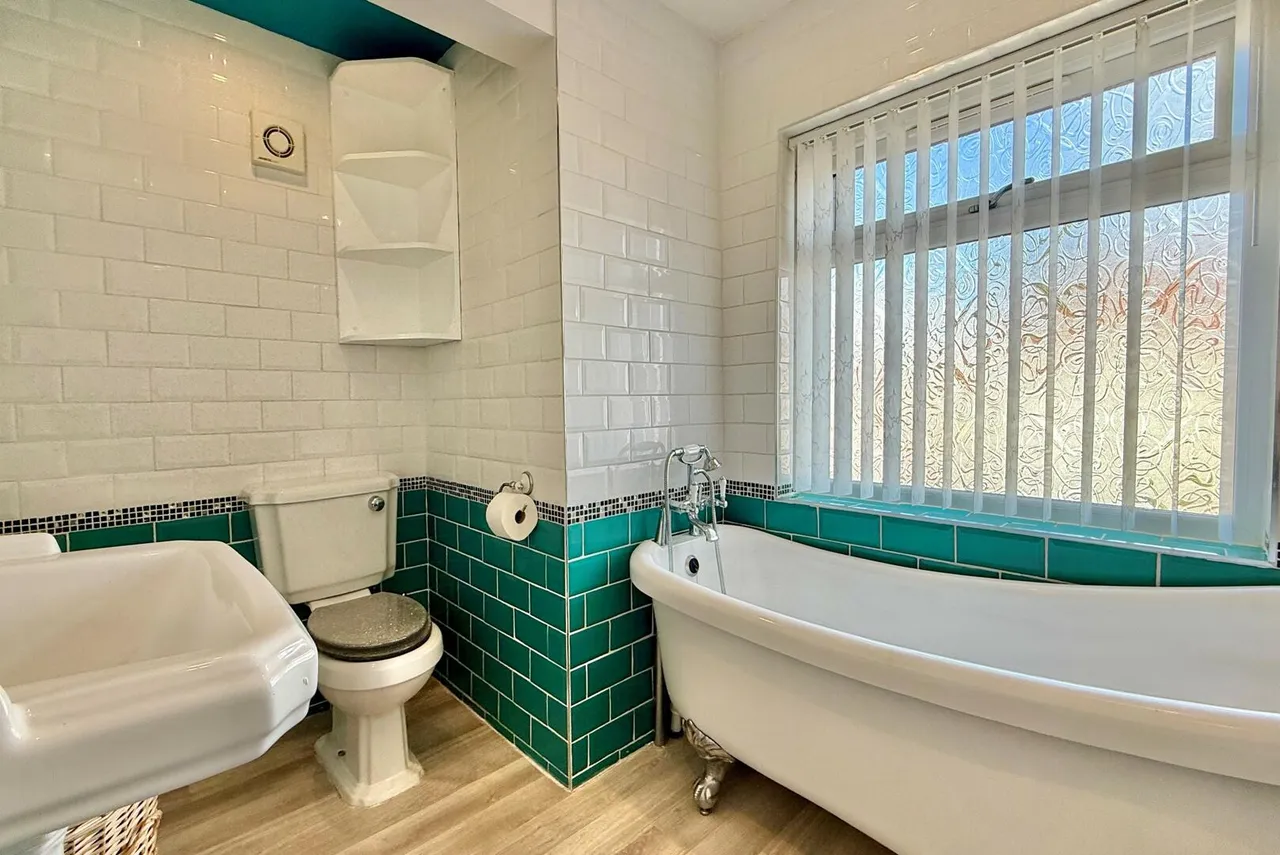 Bruce Road, Kidderminster, photo 13