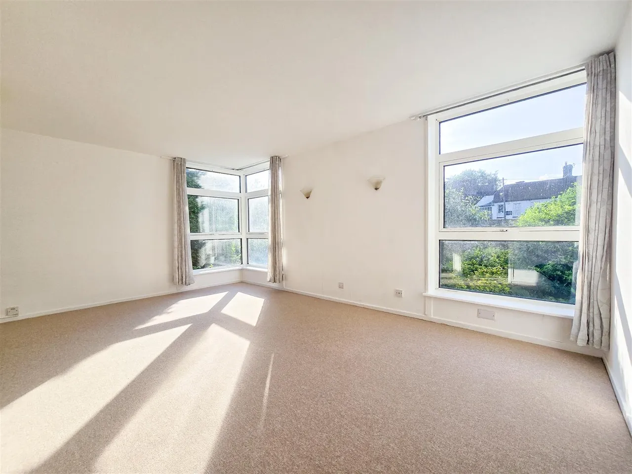Oxford Road, Denham, UB9, photo 5