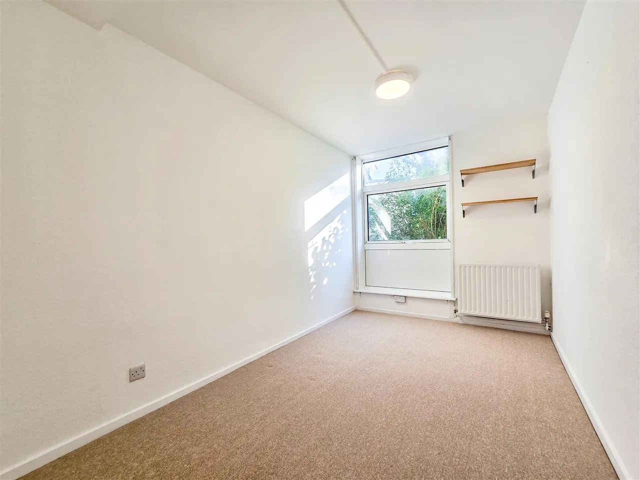 Oxford Road, Denham, UB9, photo 7